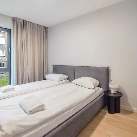 Center Bank Polski Apartment